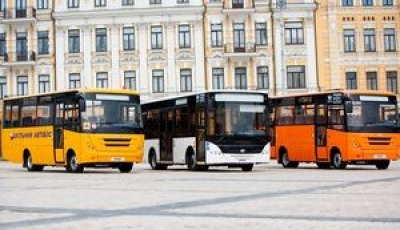 В Україні продовжує падати ринок автобусів, за місяць