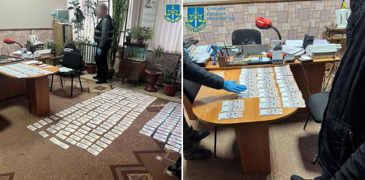 In the Sumy region, the leadership of an educational institution was caught in a bribery scheme, with 36,000 UAH offered for passing an exam successfully.